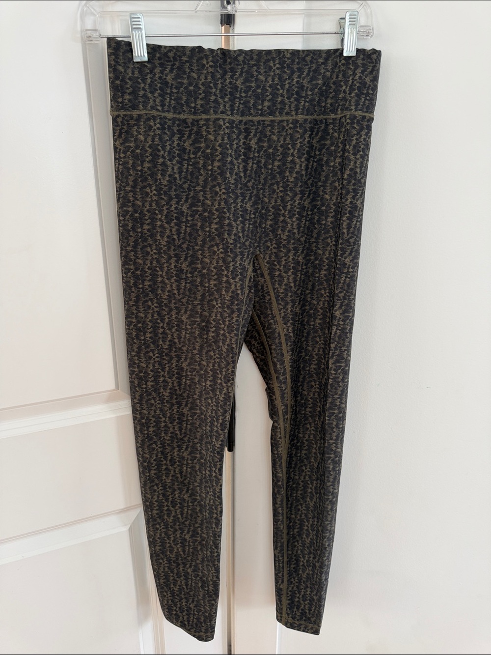 ALL ACCESS Olive-Patterned High-Rise Leggings